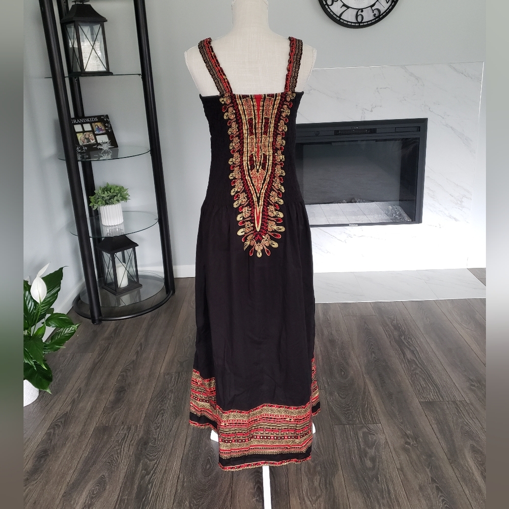 Ashro Black Maxi Dress with Red And Gold Design Size1X - Picture 5 of 7